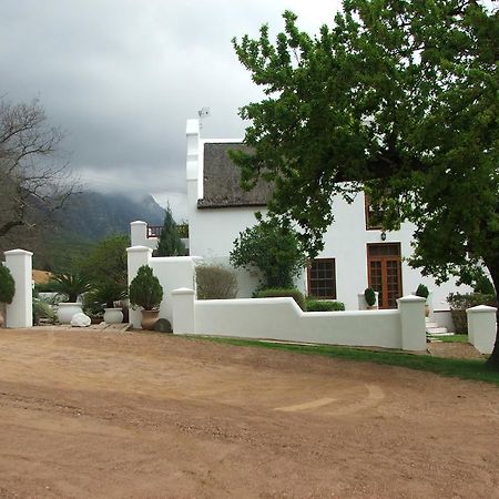 Oudekloof Wine Estate Villa Тулбаг Екстериор снимка