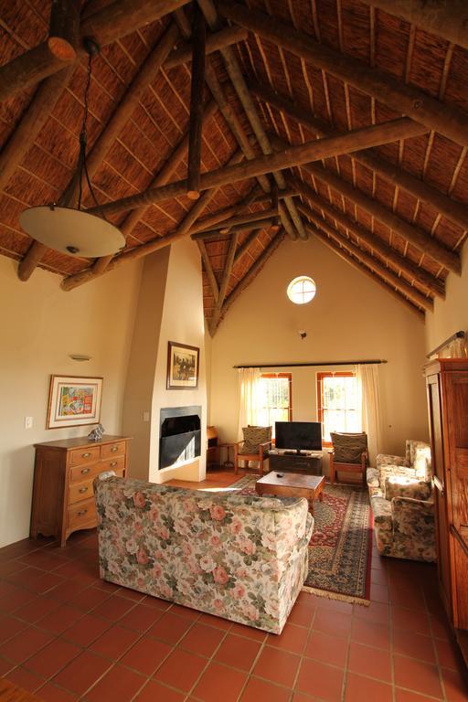 Oudekloof Wine Estate Villa Тулбаг Екстериор снимка